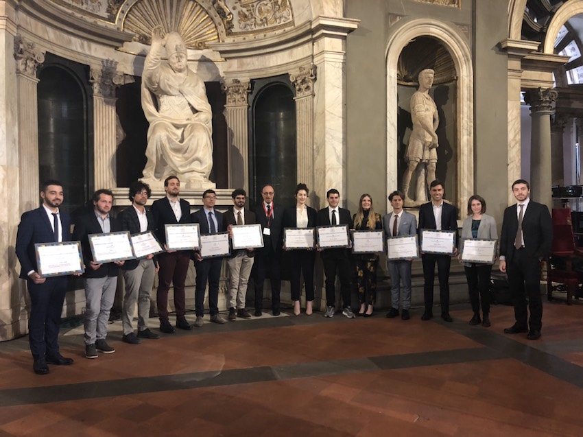 I 13 vincitori dell'AgroInnovation Award 2018 con il presidente dell'Accademia dei Georgofili Massimo Vincenzini